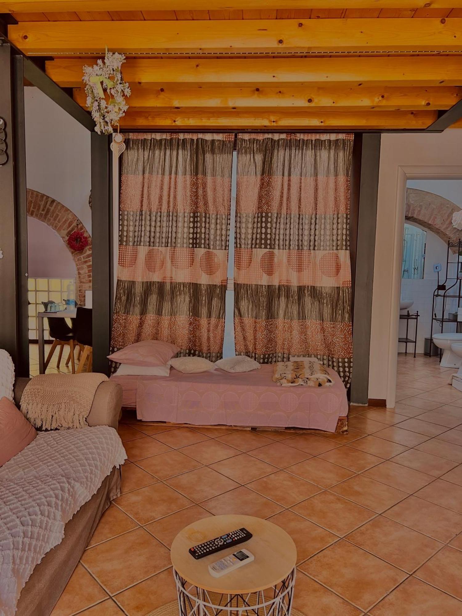 Abstractartloft Apartment